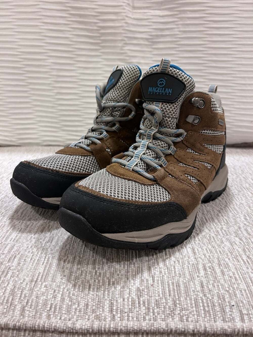 Magellan Outdoors Caprock Hiking Boots Size 8B Brown Waterproof